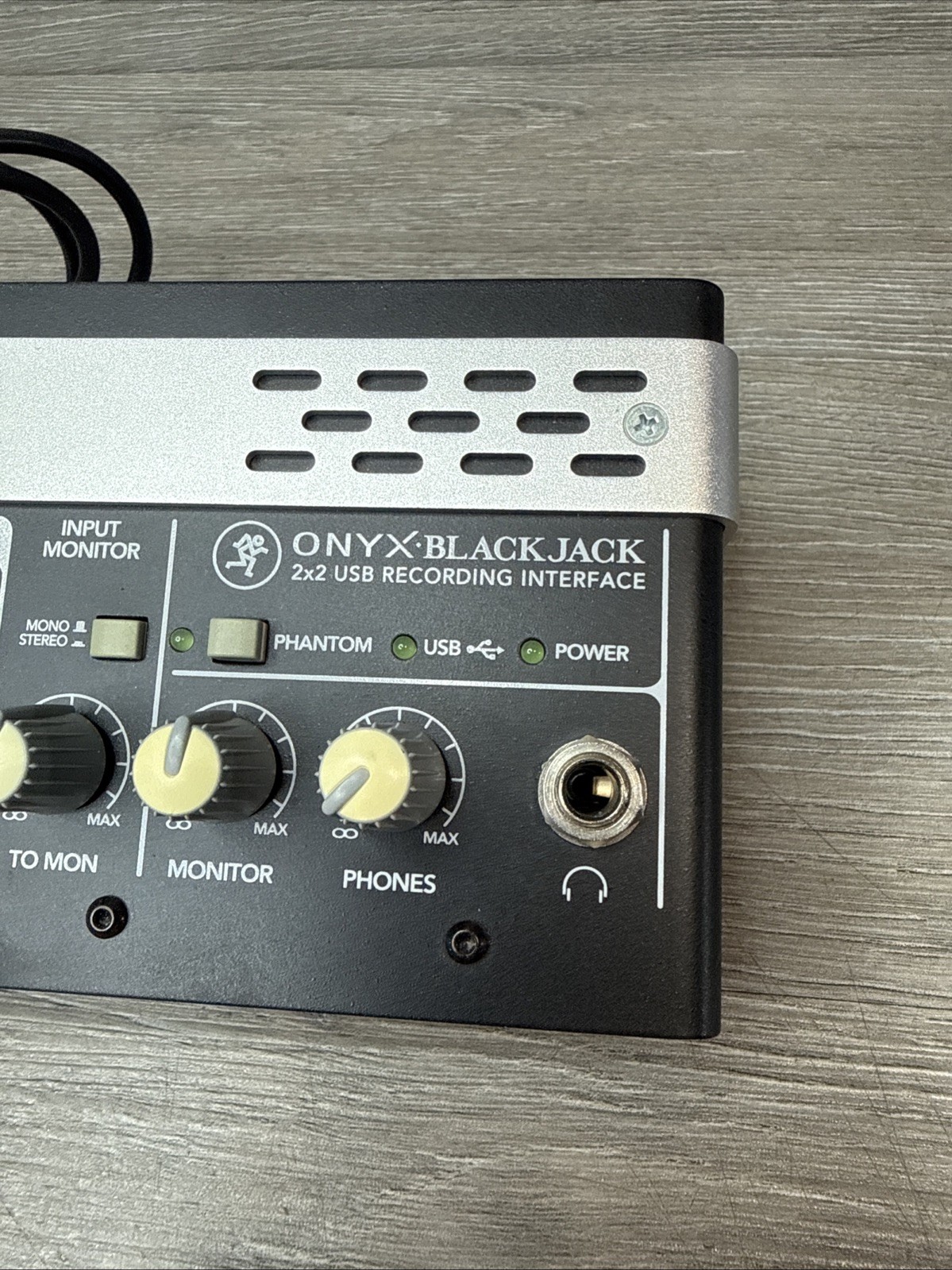 Mackie Onyx Blackjack 2x2 USB Audio Interface - Studio Quality Recording