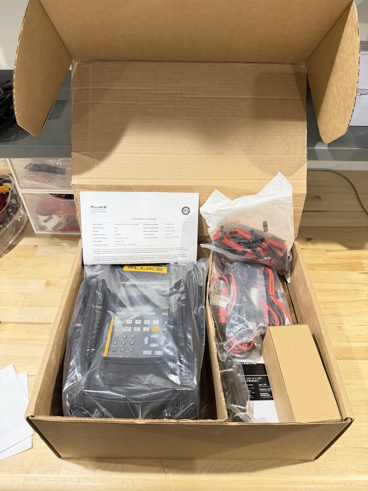 FLUKE 754 DOCUMENTING PROCESS CALIBRATOR (CALIBRATED 2025-2026 NEW SEALED