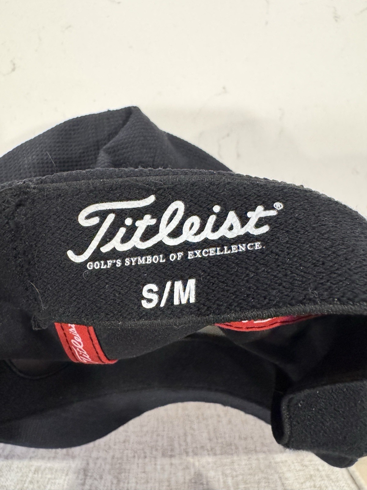 Titleist Golf Hat Black/Red S/M Fitted Cap – Excellent Condition