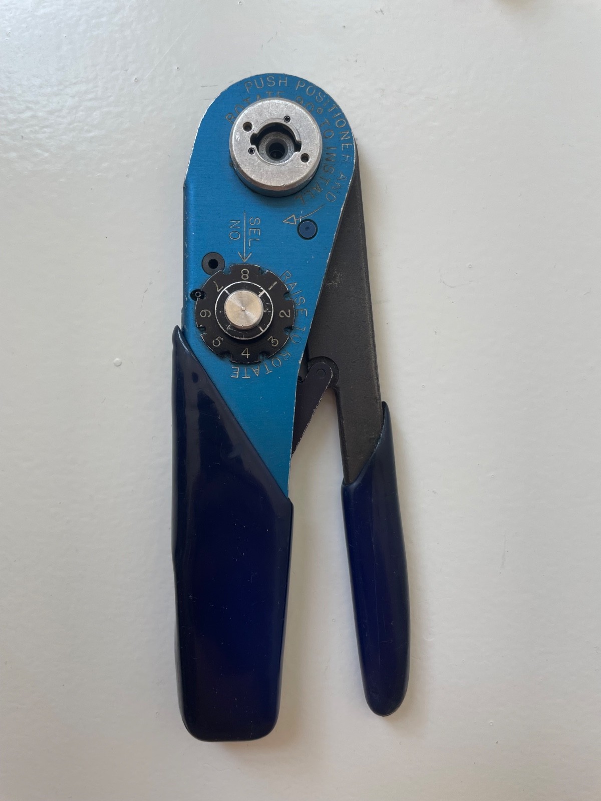 DMC AFM8 Indent Crimp Tool - Blue M22520/2-01
