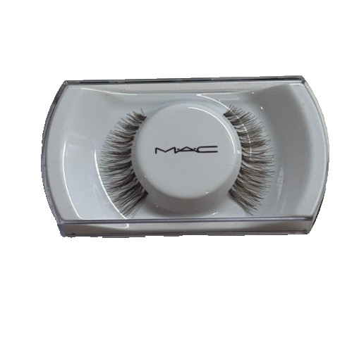MAC False Eyelashes B79 NEW IN PACKAGE Free Shipping