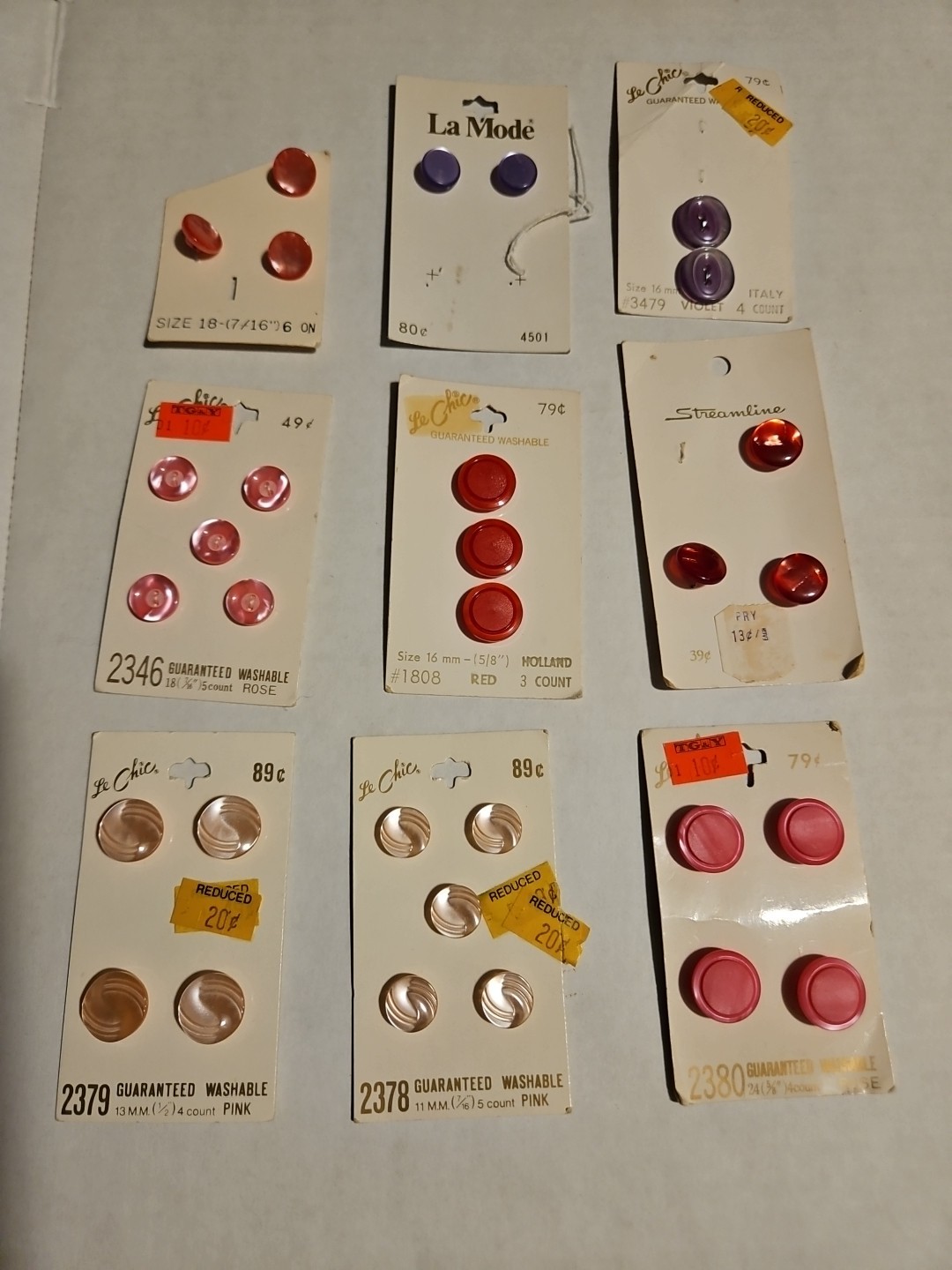 New Vintage le Chic La Mode Bottons Lot of 9 Packs Sewing Notions New Old Stock