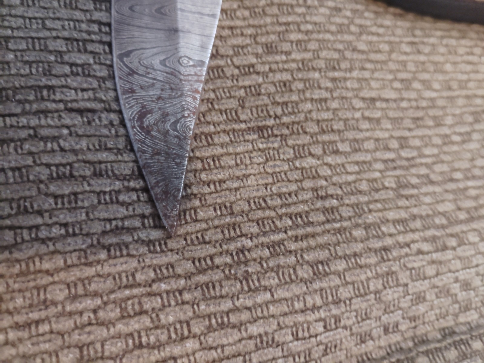 Eye Catching Damascus Steel Folding Knife, Hand Made, DB-5062-ENG & Leather Case