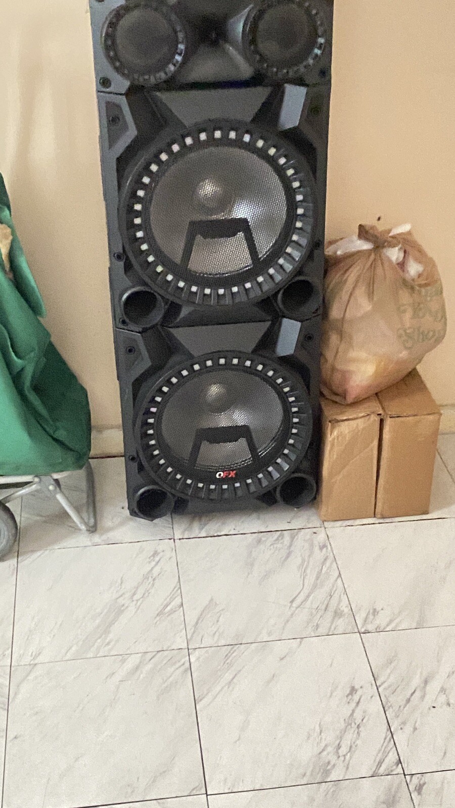 Bocina QFX