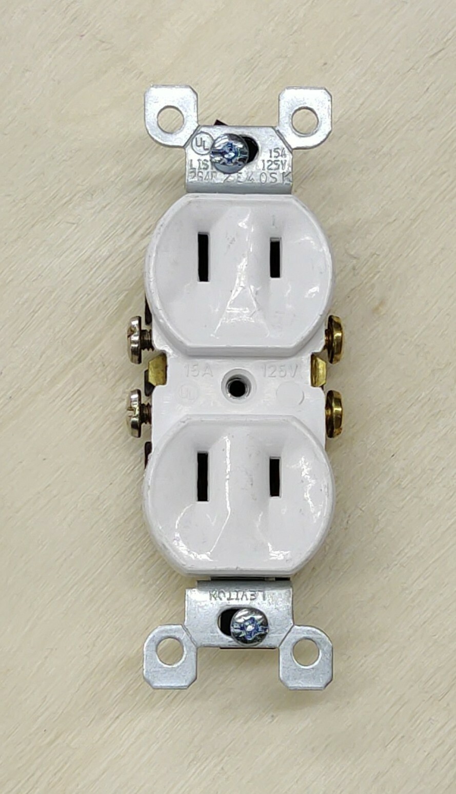 2-Prong Plug Duplex Outlet White  Leviton 008-0023-00W BULK