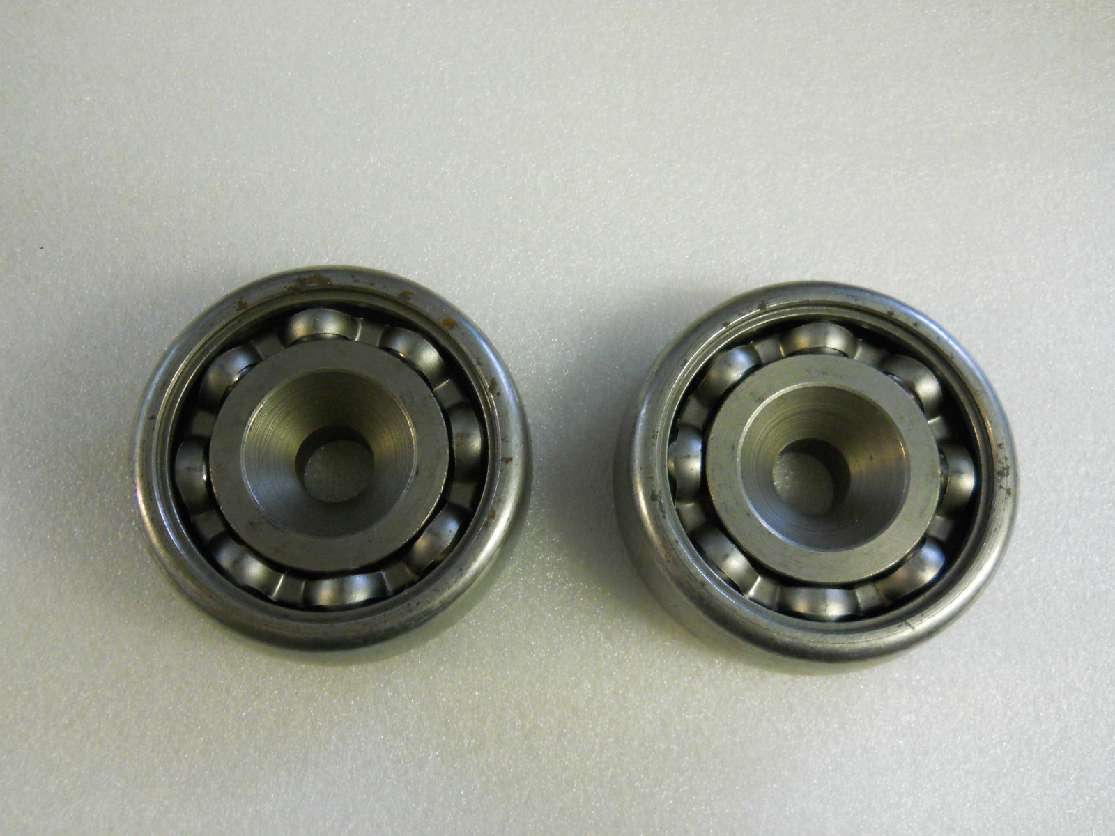 ANCHOR CONVEYOR PRODUCTS ROLLER 3-1/4 OD 5/8 BORE SET OF 2 NEW CONDITION NO BOX