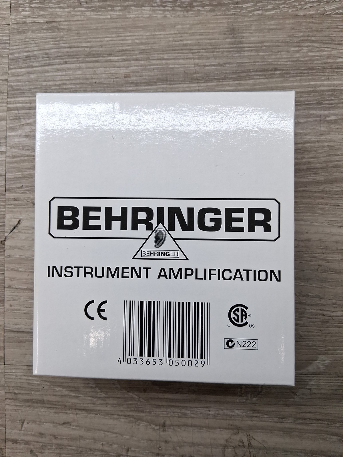 Behringer V-AMP 2 Virtual Guitar Amplifier Effects Processor w/ Footswitch & Bag
