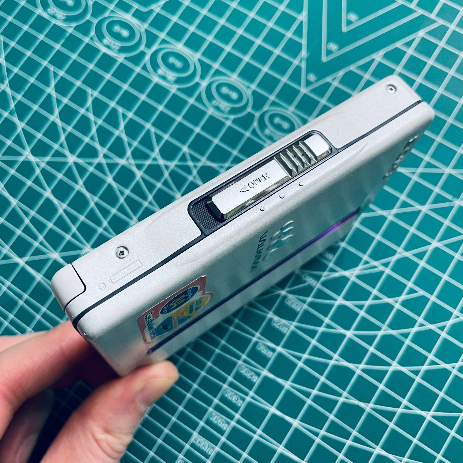 Sony EX910 Walkman Cassette Player, Rare EX White ! Tested Working !