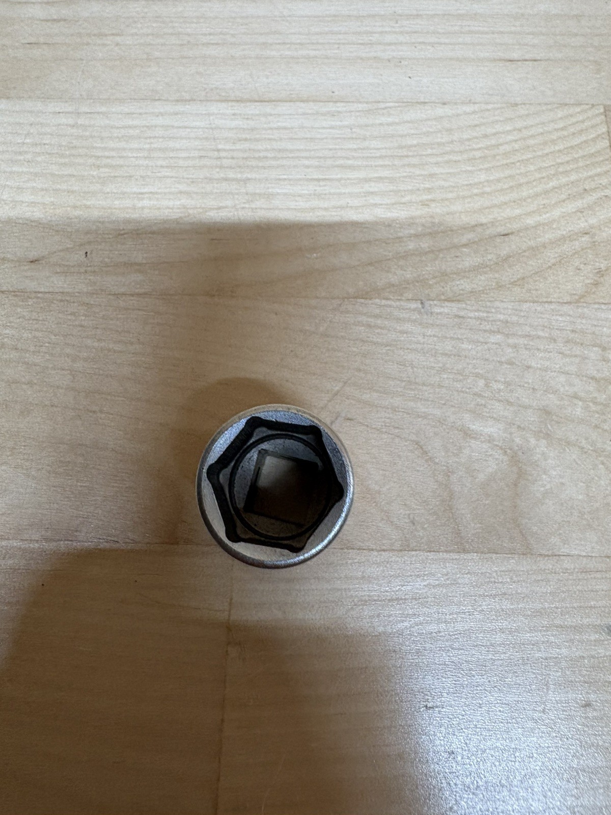 New Snap-on 3/8" drive 5/8" 6-point Shallow Socket FS201