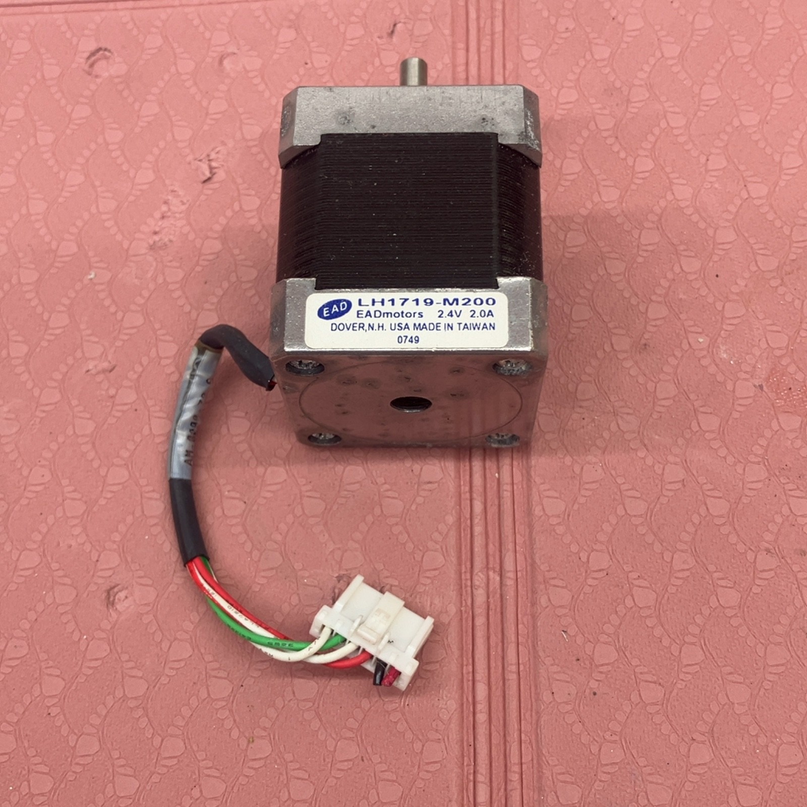 EADmotors LH1719-M200 Stepper Motor 2.4V 2.0A AM-8000-73-6 Rev 002-d NEMA 17