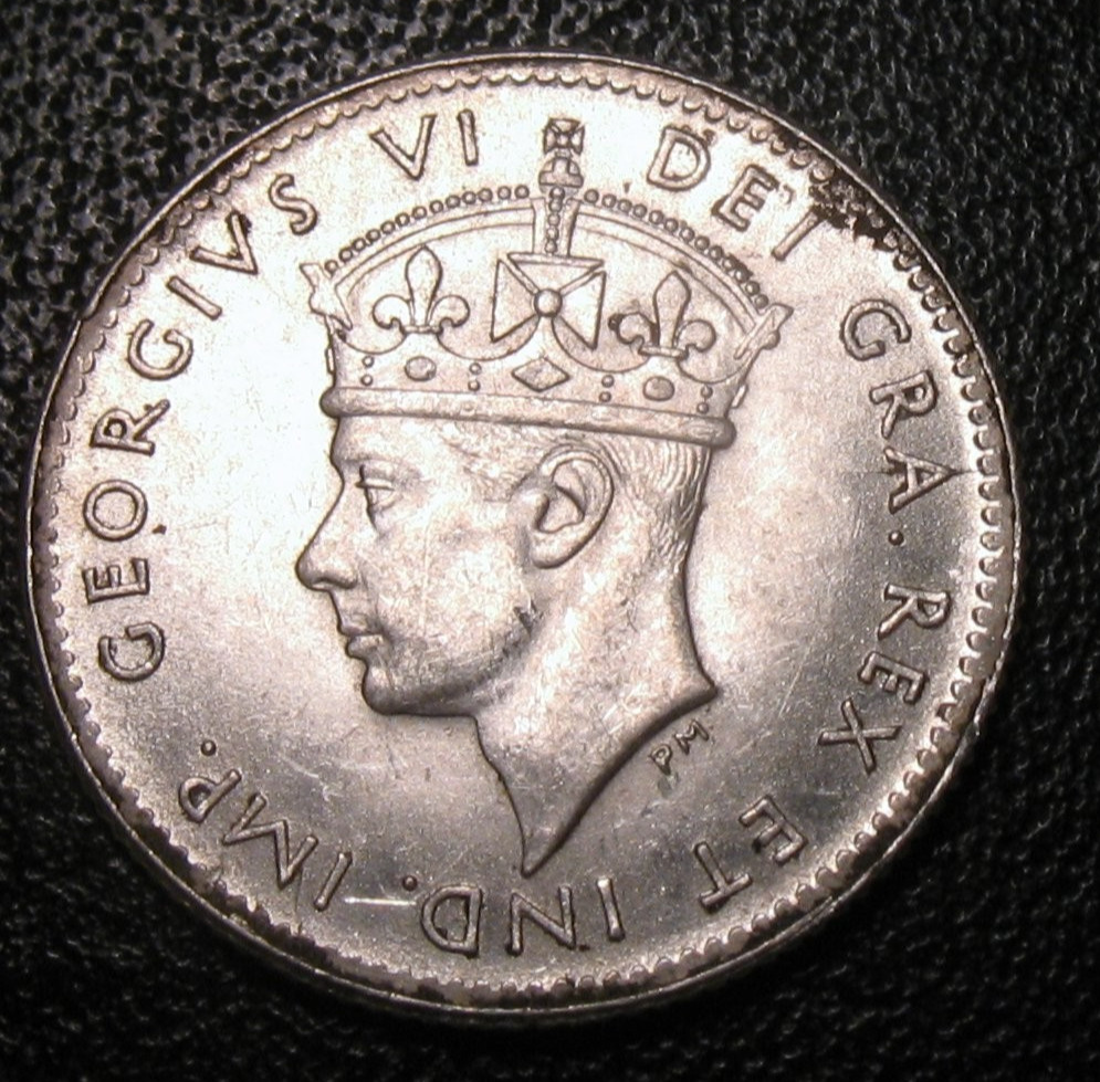 1941 C BU UNC NEWFOUNDLAND CANADA  FIVE CENTS SILVER 5 c COIN