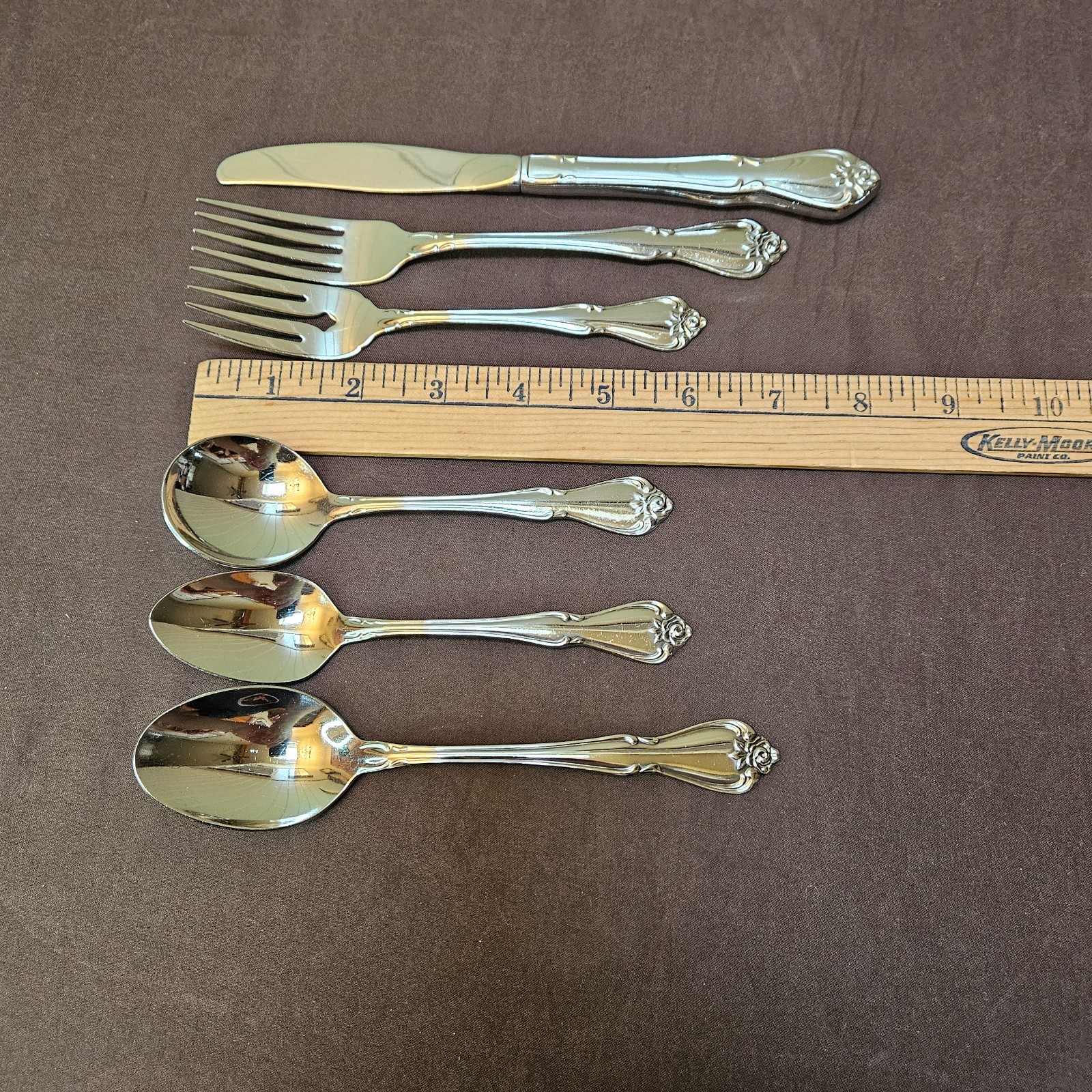 Onieda ARBOR ROSE Stainless Flatware 65 Piece 10ea 6 pc Place Settings 5 Serving