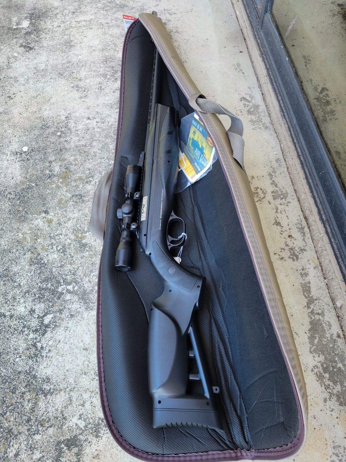 Bear River Black Ops .177 Break Barrel Air Rifle Scope Case Adjustable Stock