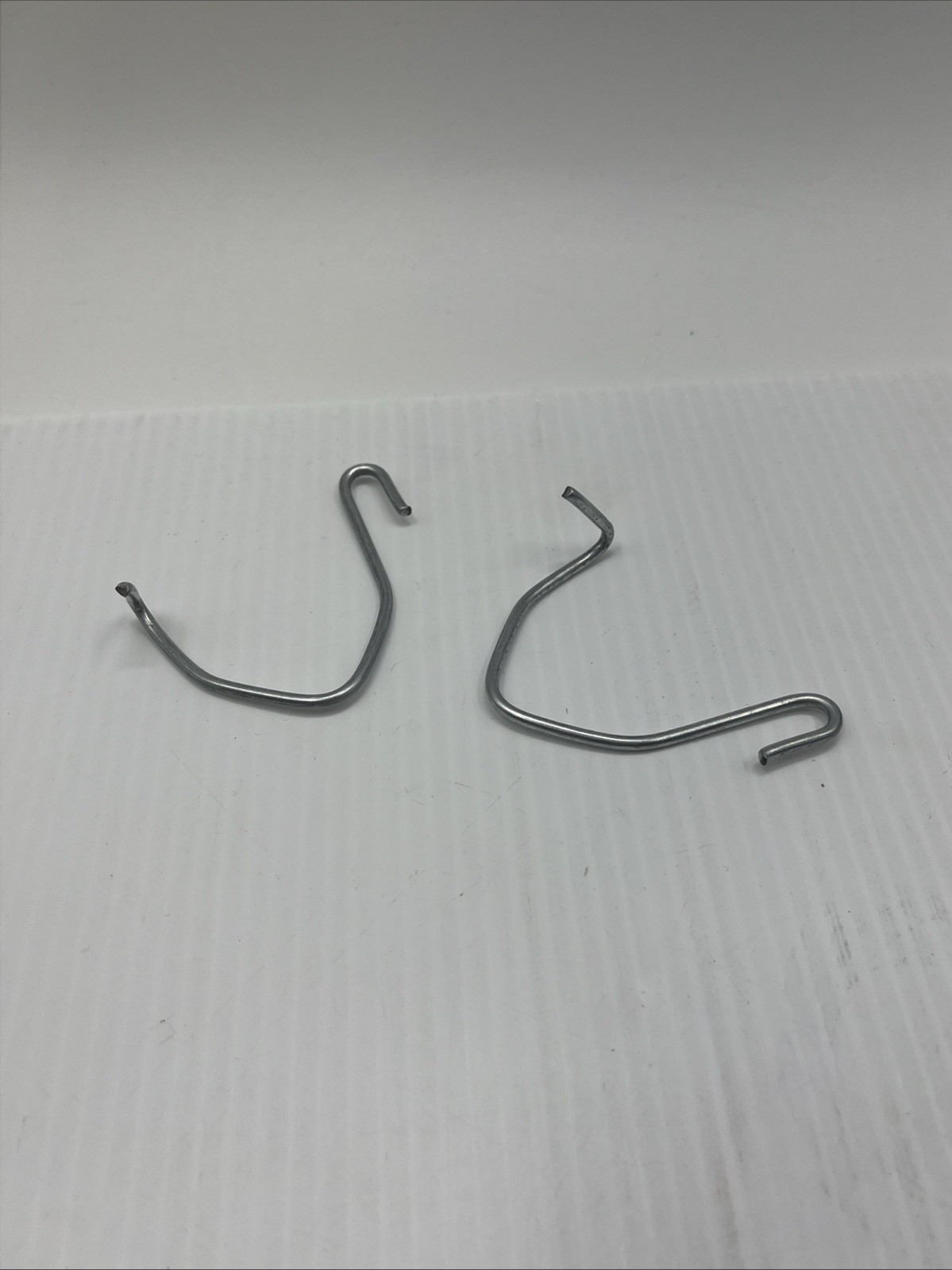 T-Post Fastener Galvanized 50-pk Post Clips {26}
