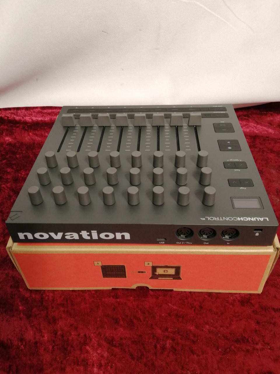 Novation Launch Control XL MIDI Controller w/ Box Tested TMB01 3.0