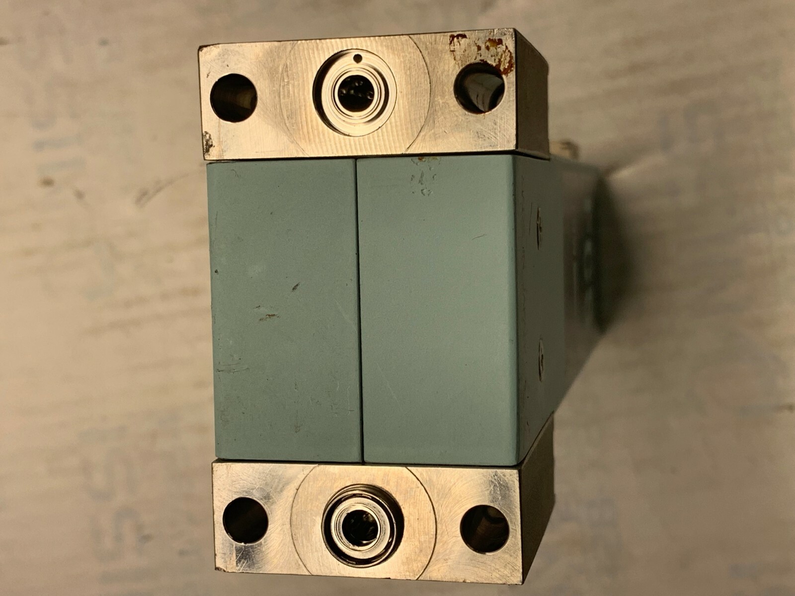 Fujikin FCS-4WS-FIL#B Flow Controller