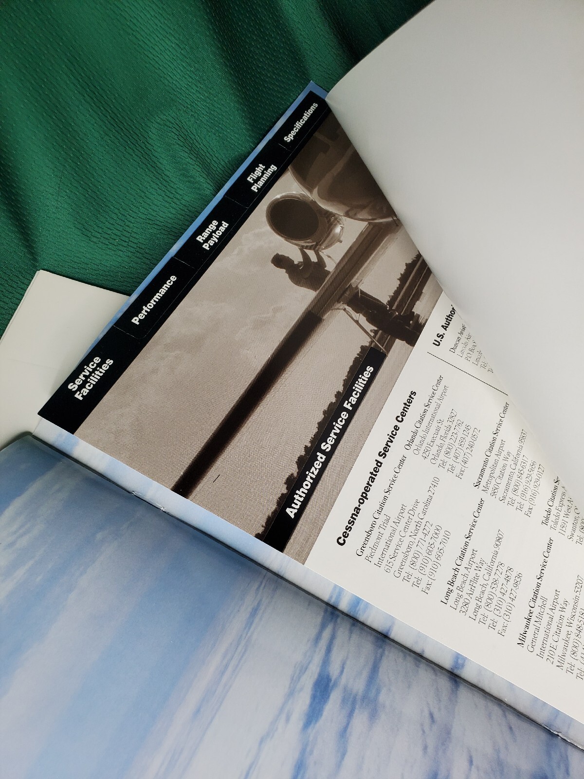 CESSNA CITATION BRAVO Brochure & Preliminary Specification & Description
