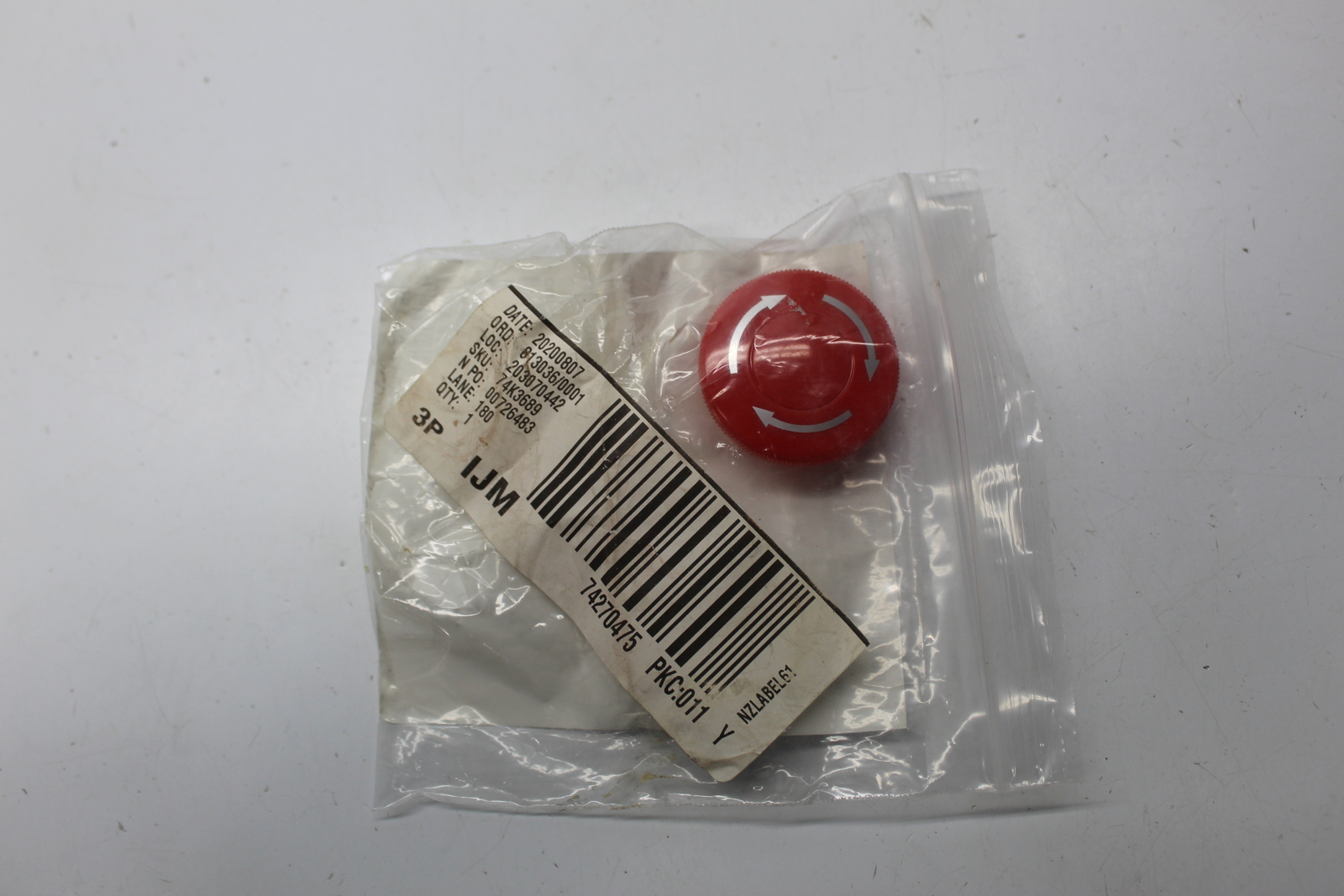 NEWARK AVN3B-R PUSHBUTTON RED NSMP