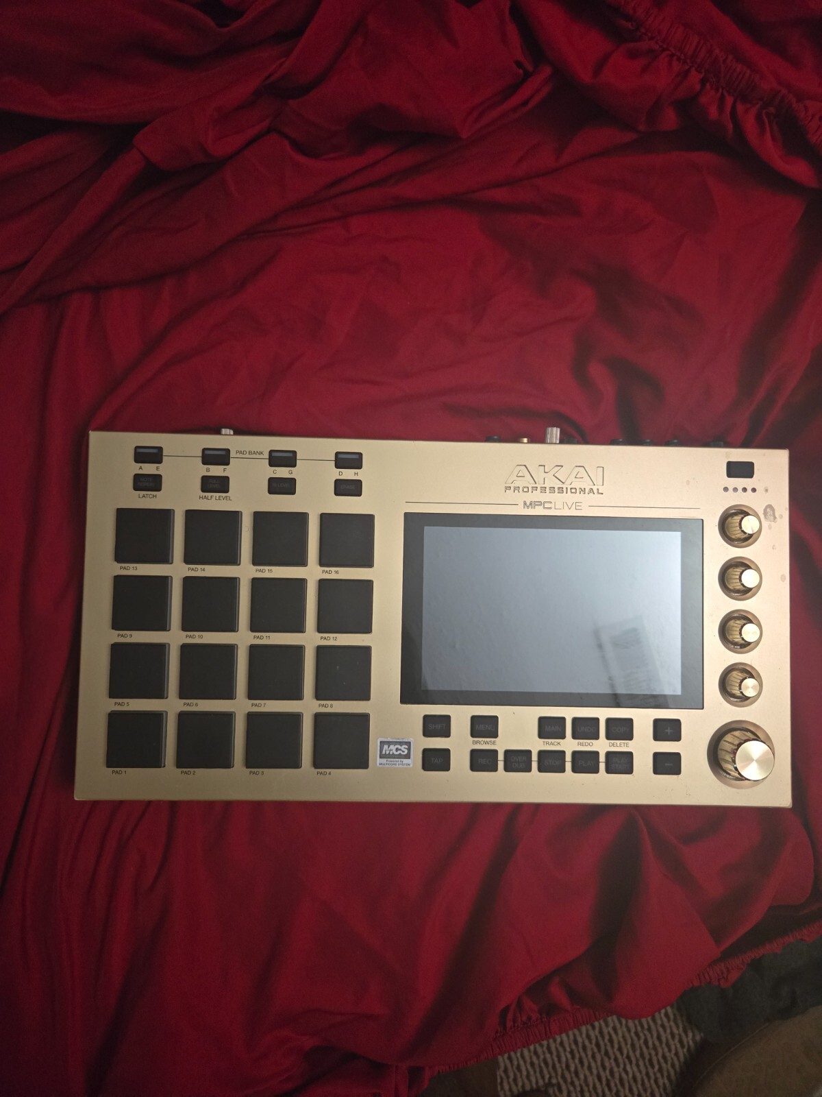 Akai pro mp3, gold edition, used, paint chipped a little, power cord included,