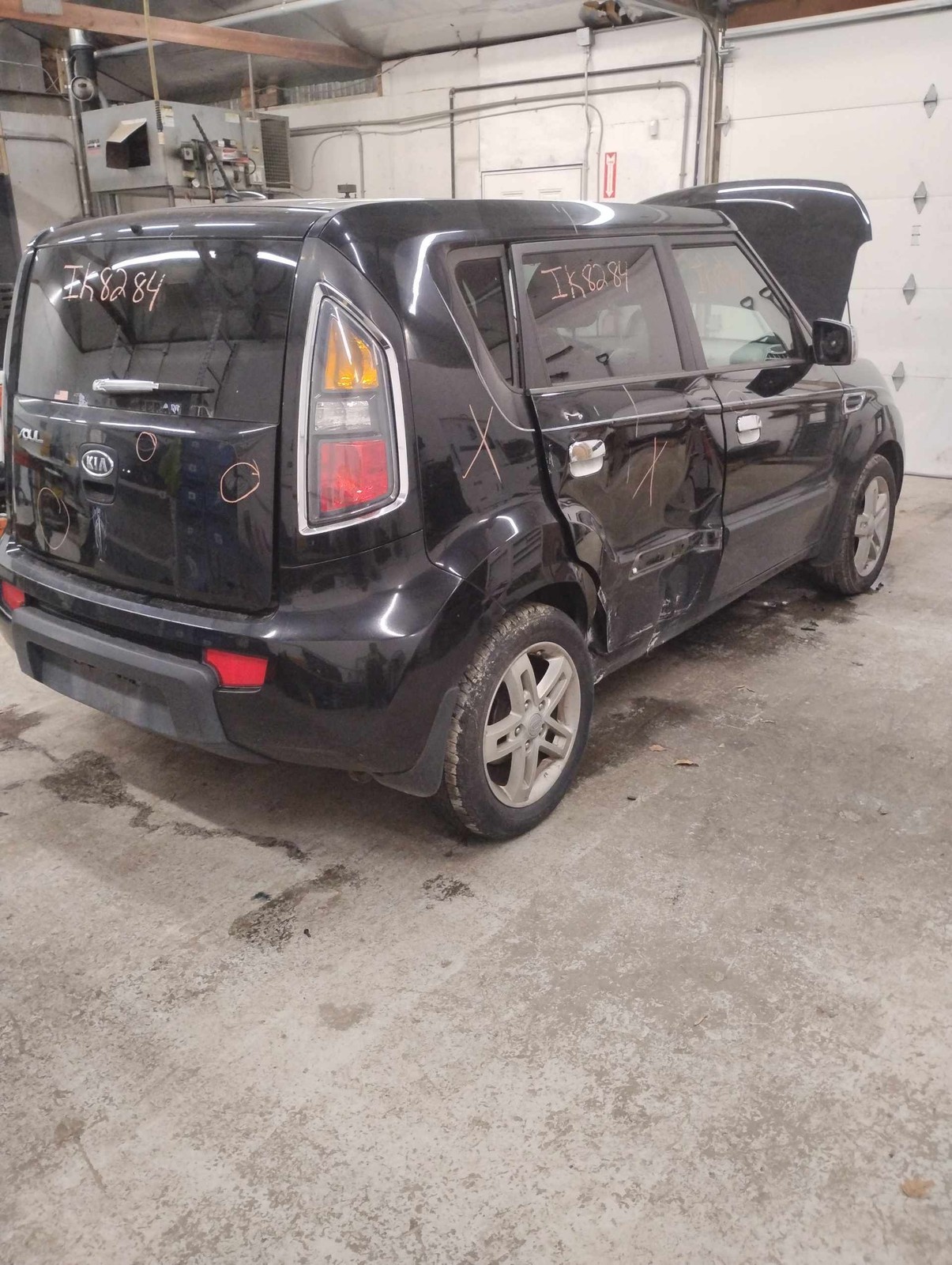 Spindle Knuckle Front KIA SOUL Left 10 11