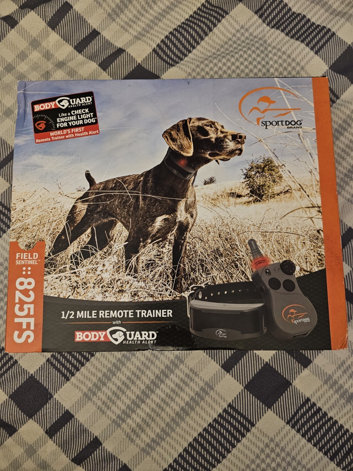 SportDOG 825 FIELDSENTINEL Remote Dog Trainer with Health Monitoring & Alerts