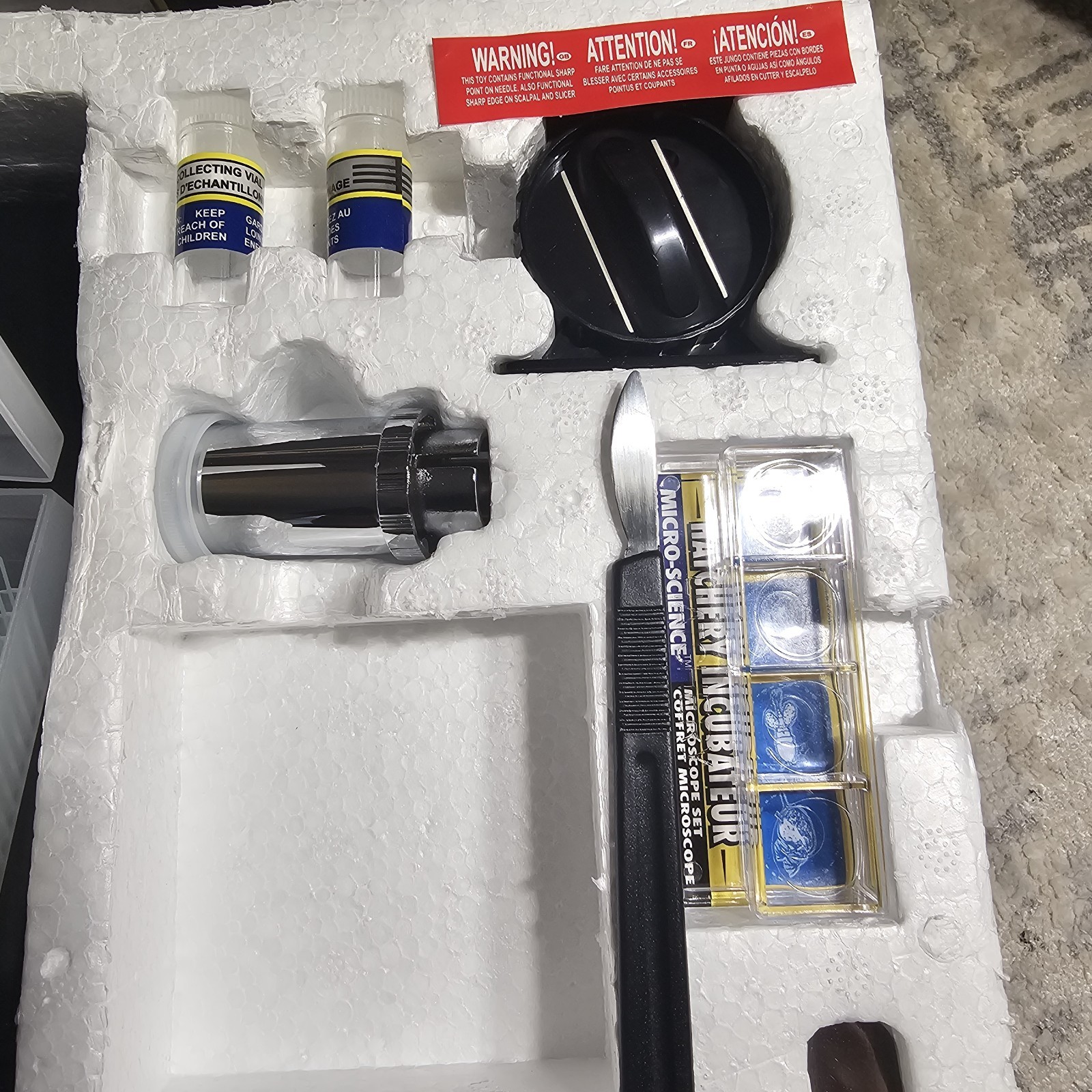 Micro-Science Mega Screen Microscope Set No. 2222 62 Pc Complete 30X 40X 60X 80X