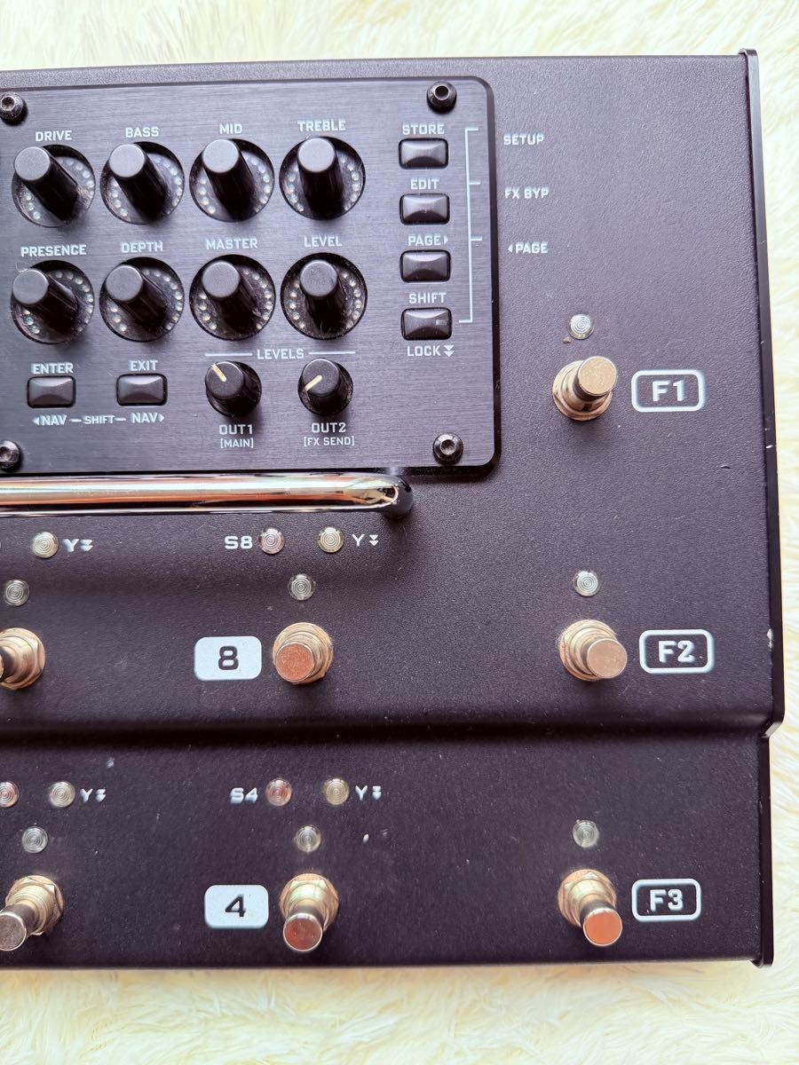 Fractal Audio Systems AX8 Amp Modeler Multi Effects Processor Body Only Japan