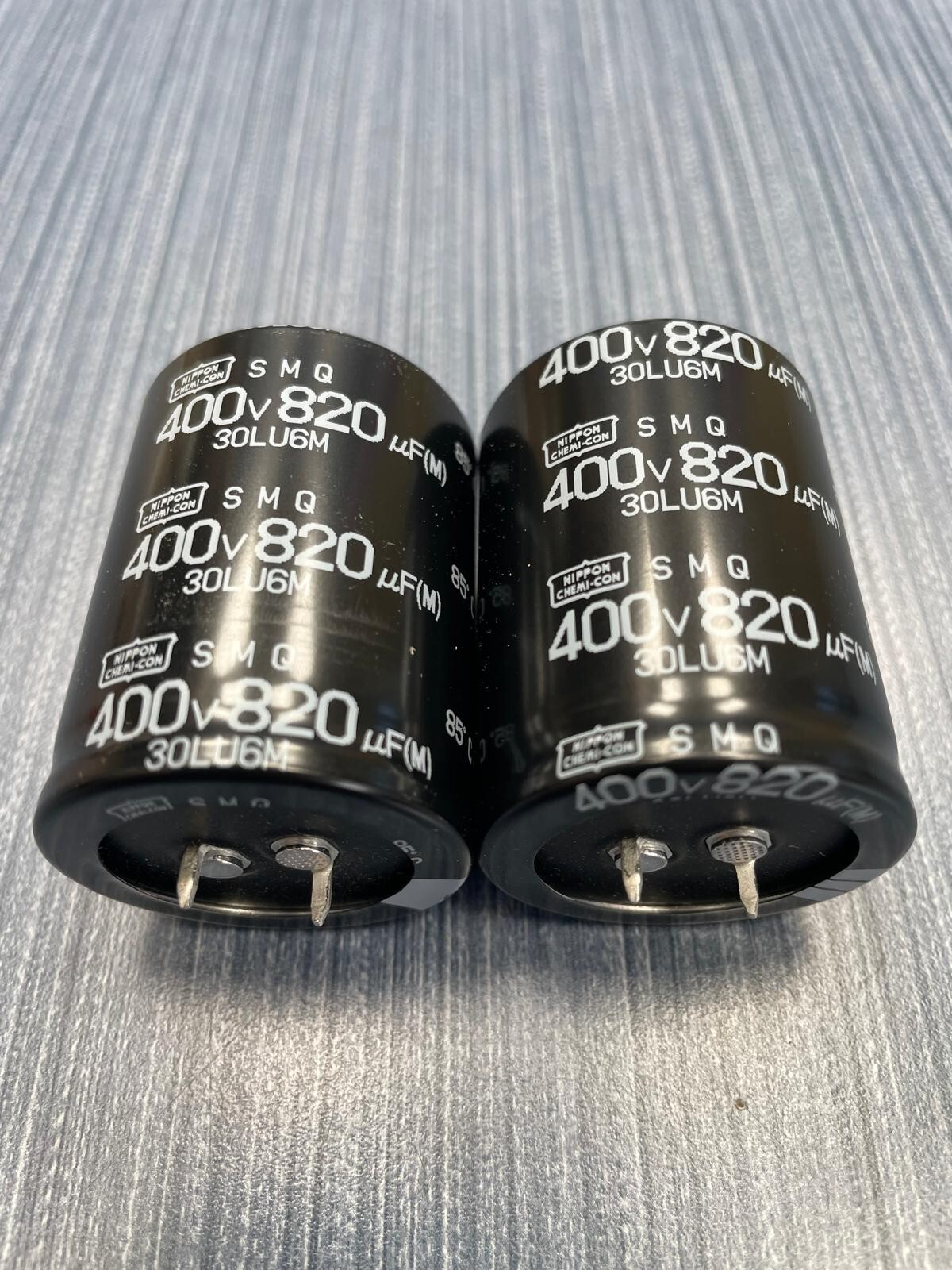 Nippon Chemi-Con 400v 820uf Capacitor