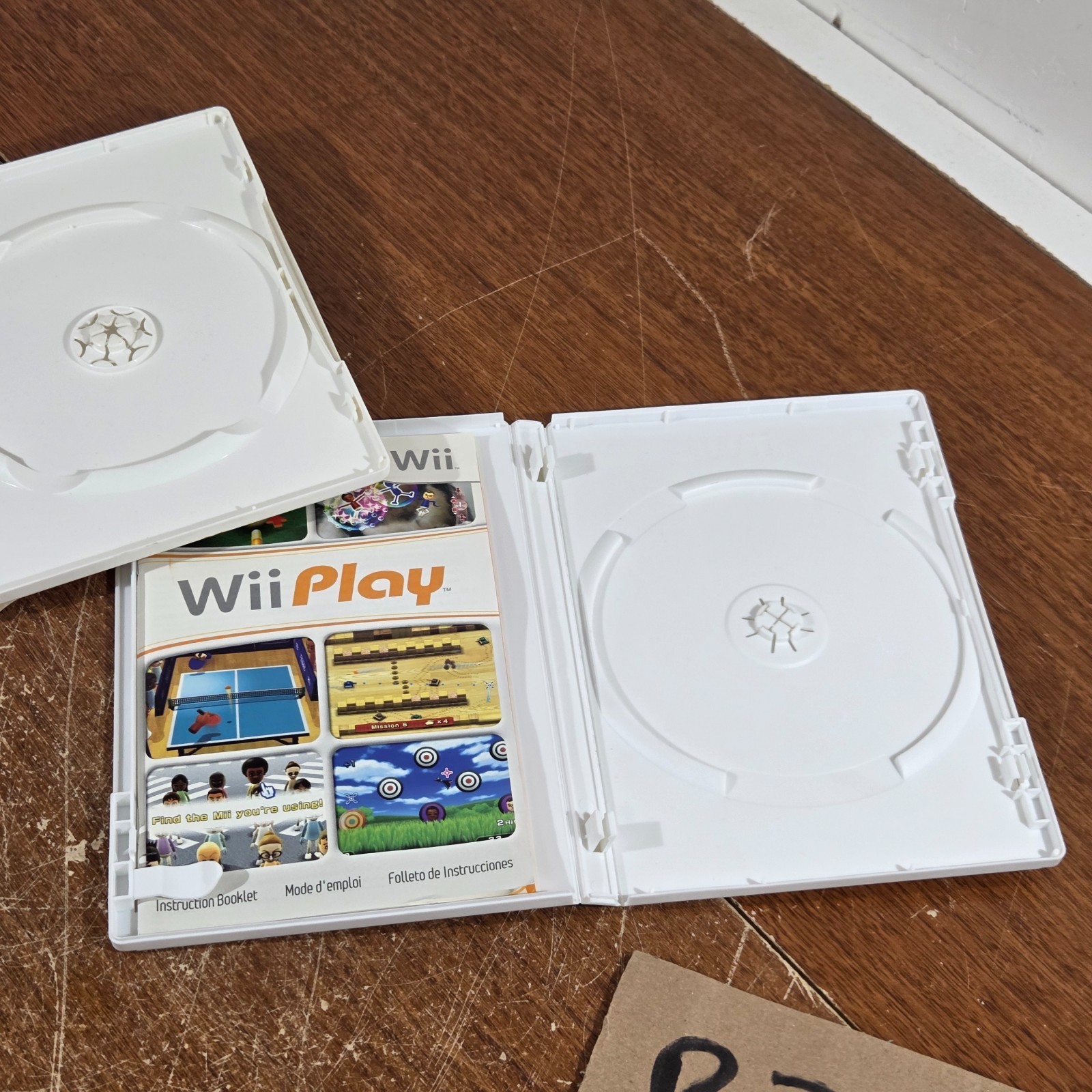 The Hunt Wii PLAY Empty Cases Nintendo Wii 2007