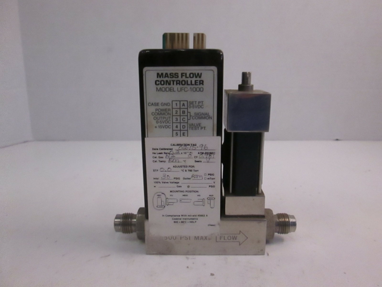 Unit UFC-1000 Mass Flow Controller MFC, O2, 10 SLM