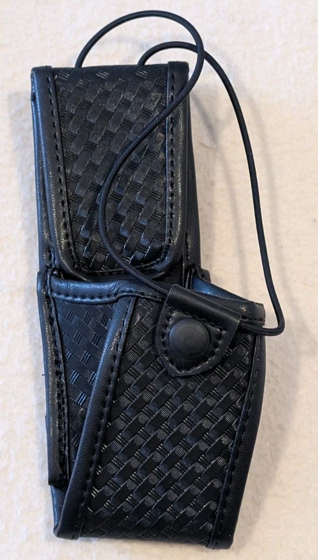 Uncle Mike's 74994 Mirage Size 4 Radio Case Black Basketweave Swivel Belt Loop