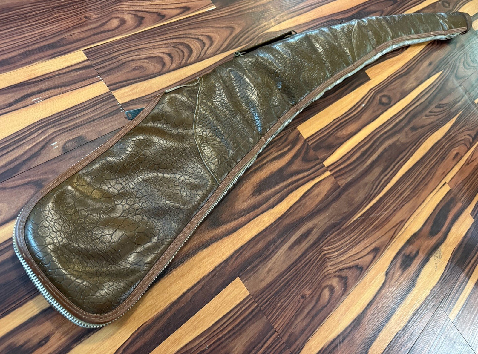 Vintage Rifle Case 52” Long Boyt Crocodile Alligator Pattern Soft Fur Lining