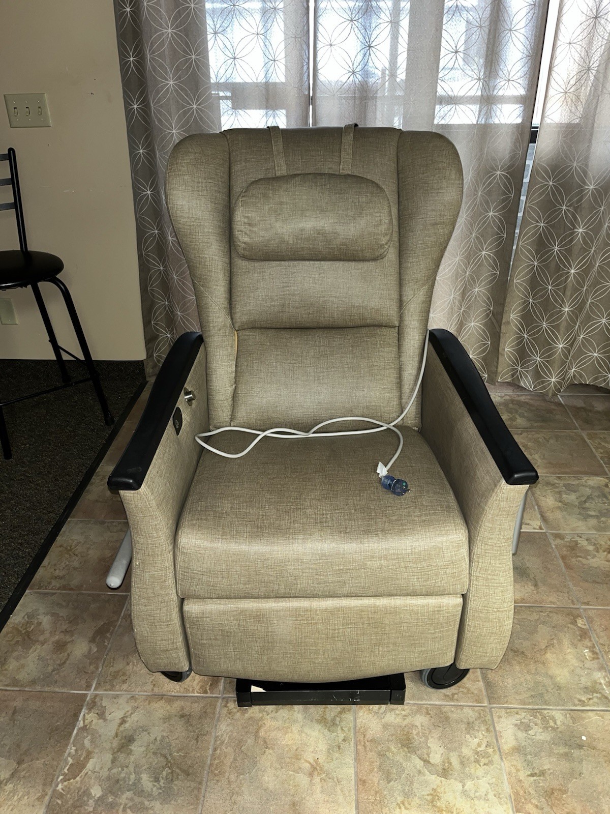 NemSchoff Serenity III 791-12 Treatment Recliner Chair Herman Miller