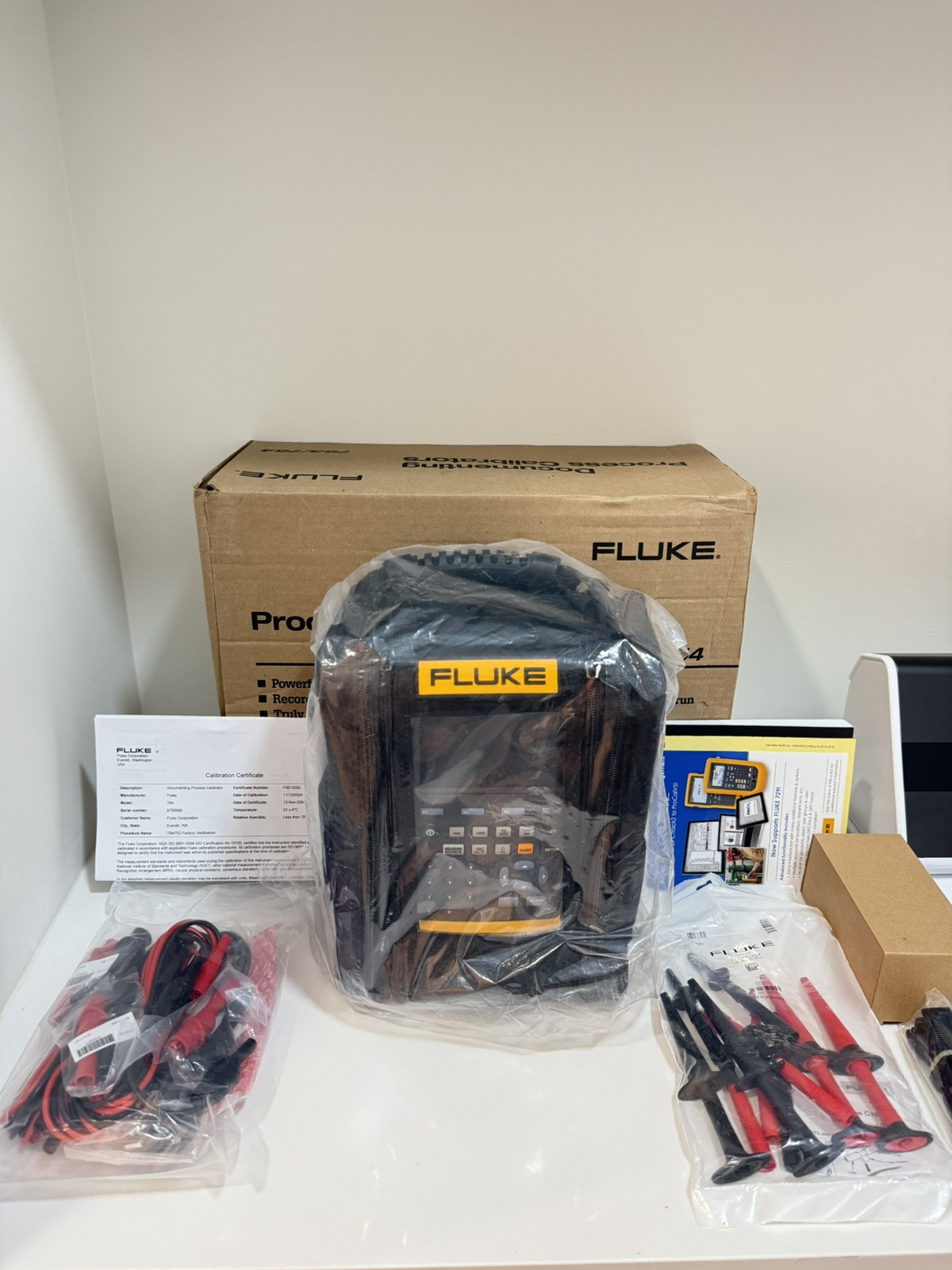 FLUKE 754 DOCUMENTING PROCESS CALIBRATOR/ MFG-2024) CALIBRATED 2024 - NEW SEALED
