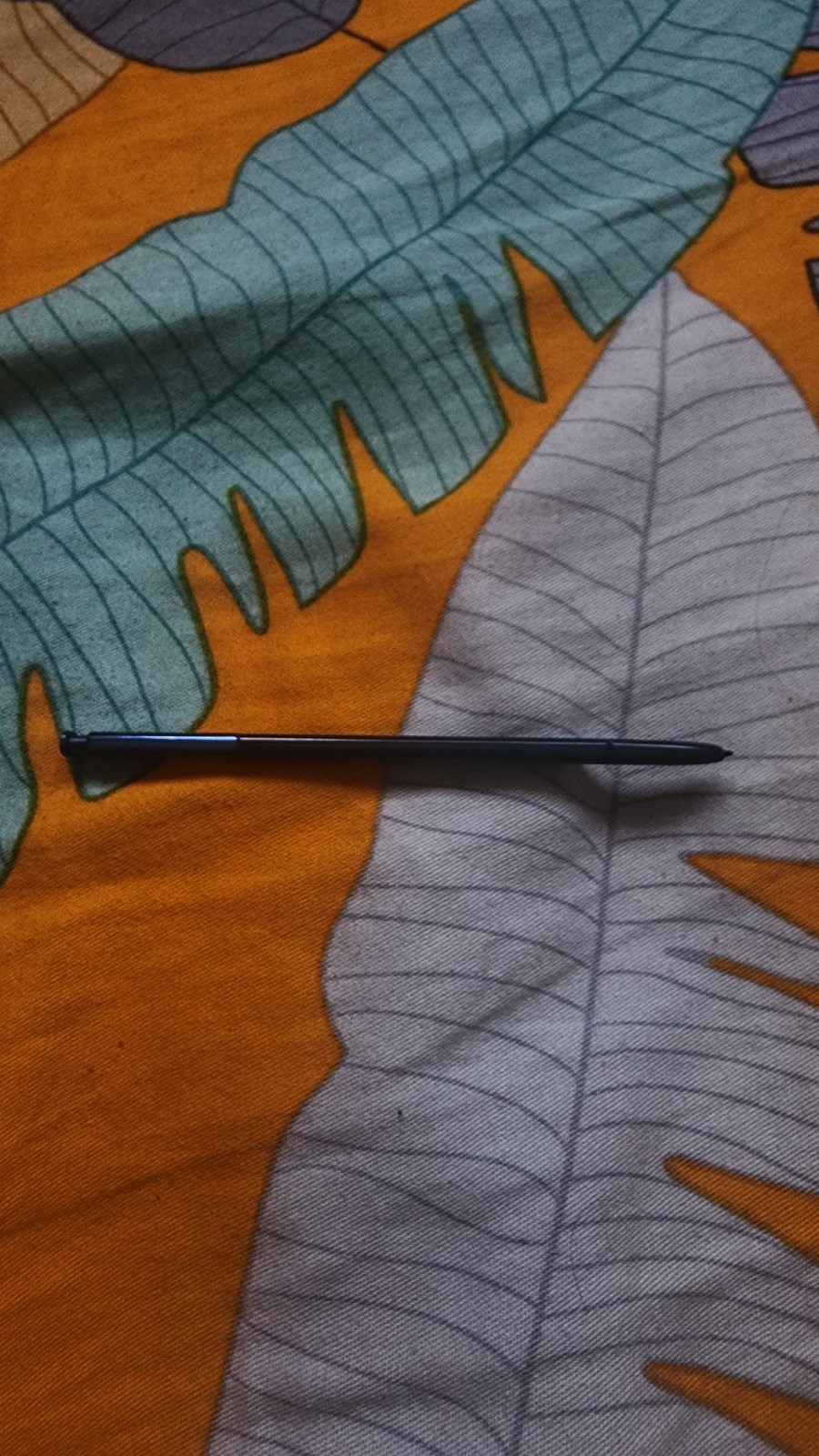 Black Stylus Pen w/ Clip, Plastic, Universal for Tablet & eReader Touchscreen