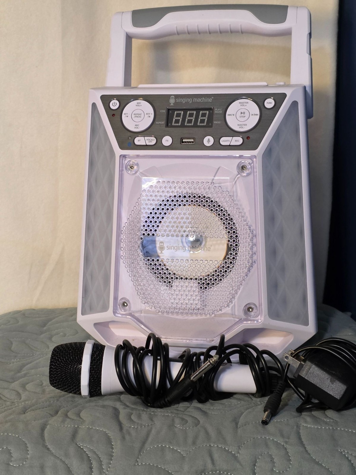 Singing Machine Karaoke System SML2350 Bluetooth CDG Player w Mic Lights