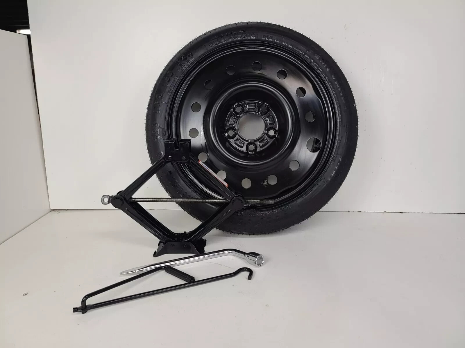 Spare Tire W/Jack Kit 16" Fits 2019-2024 Hyundai Elantra Compact Donut.