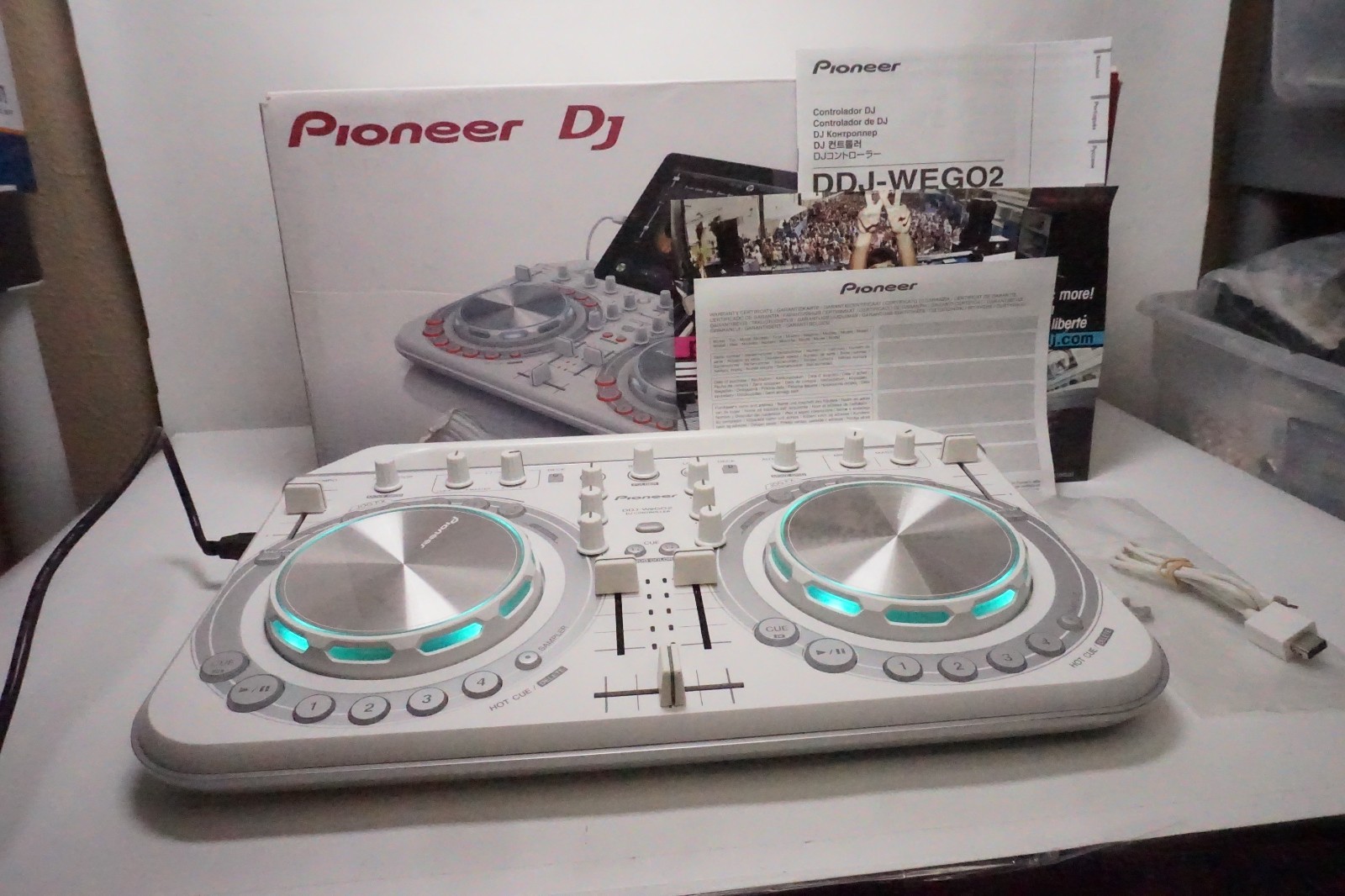 Pioneer DDJ WeGO2-W Digital Controller White Virtual DJ Limited Edition TESTED