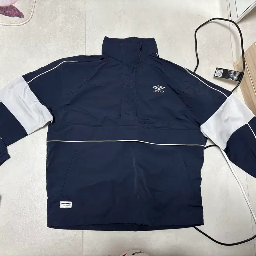 Unisex Umbro Anorak Windbreaker Navy Size 95 Pre-Owned