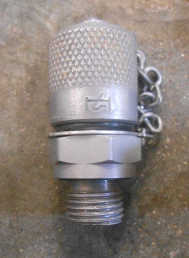 Minimess 1620 1/4"Male NPT x Male Quick-test  Check-valve w/Cap & Chain