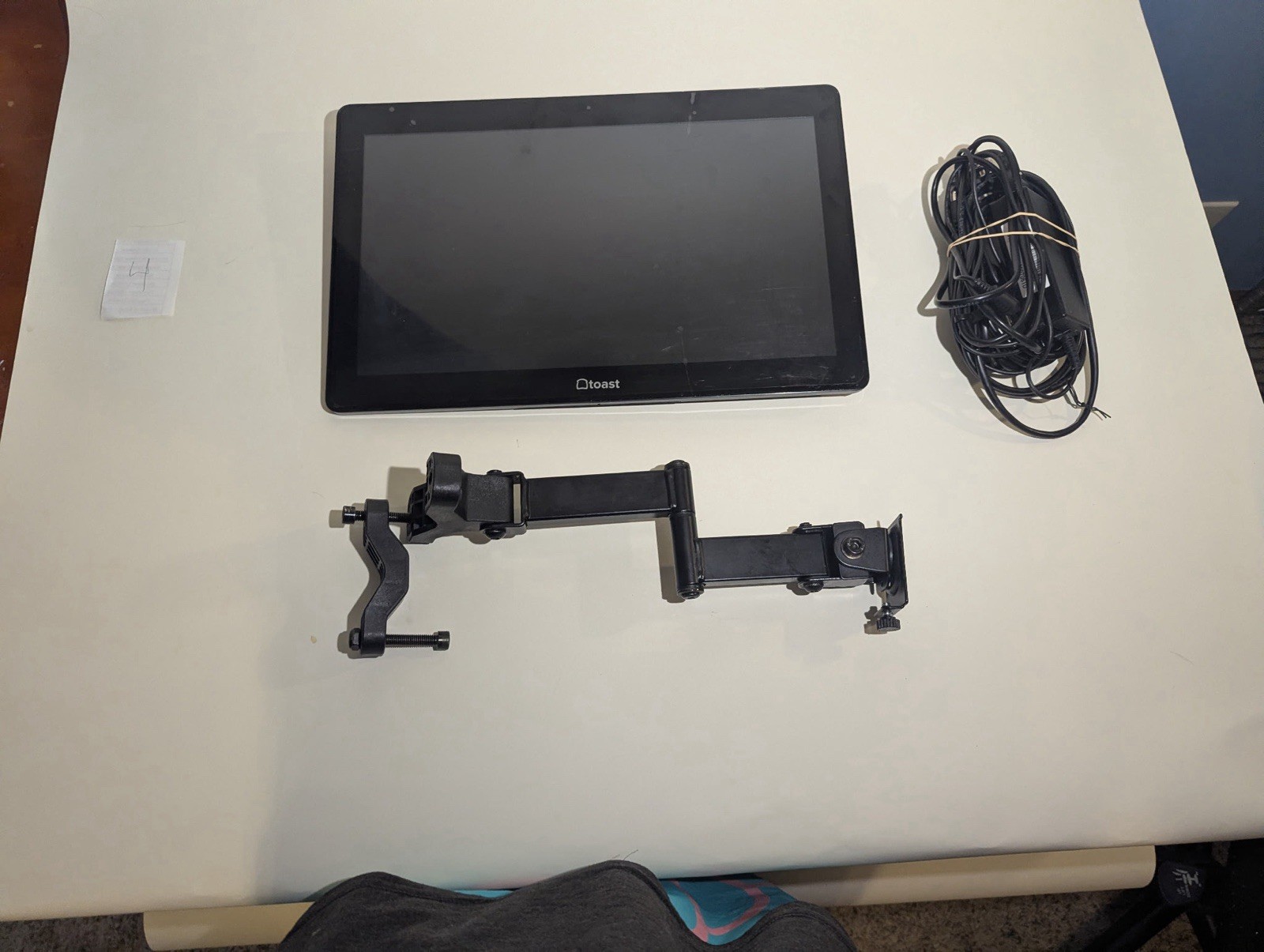 Toast Flex POS 15" ELO V4 KDS Touch Screen Kitchen Computer - With Wall Mount