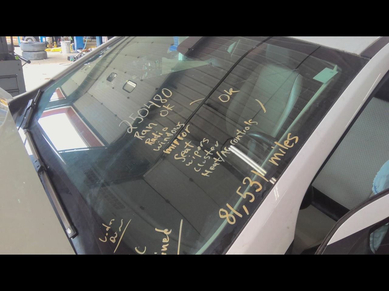 Speedometer MPH Opt Umn ID 42673245 Fits 19 ENCORE 710540