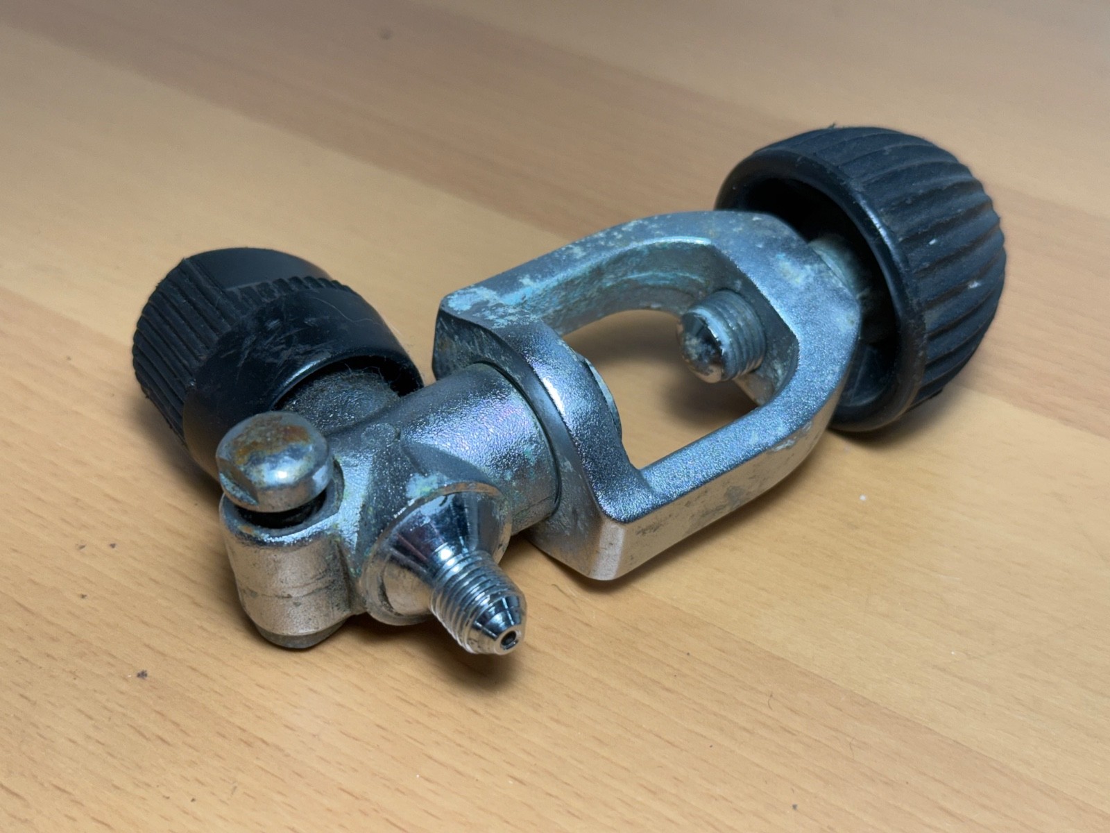4000 PSI Scuba Tank Yoke Adapter Fill Valve Threaded Outlet Bleed Release