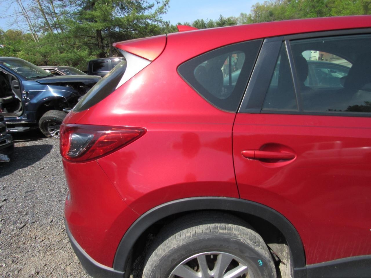 CX-5 2016 Glove Box 1043648