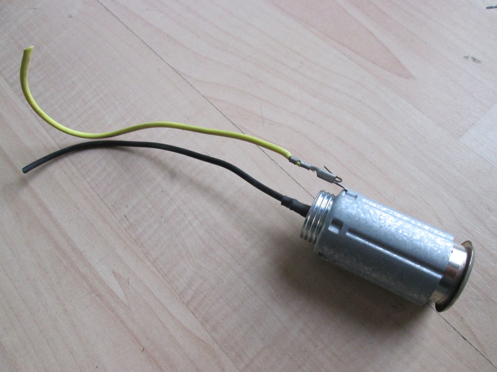 Universal Power Outlet Receptacle 12V w/ Wiring for 7/8" 22mm Hole #M275DH