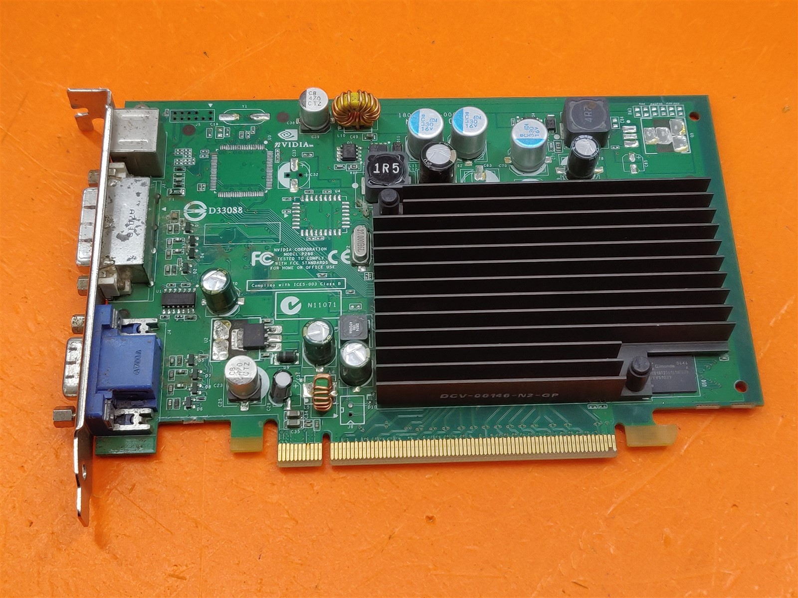 ⭐️⭐️⭐️⭐️⭐️ PCIe Video Graphics Card Dell 0DK315 NVIDIA P280 256 MB GDDR3