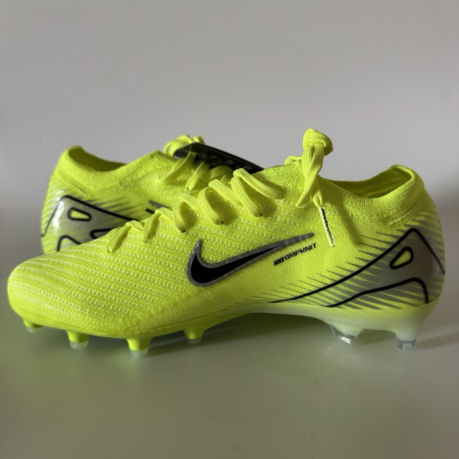 Nike Mens 5/Women 6.5 Mercurial Vapor 16 Elite AG Soccer Cleats Volt FQ8693-700