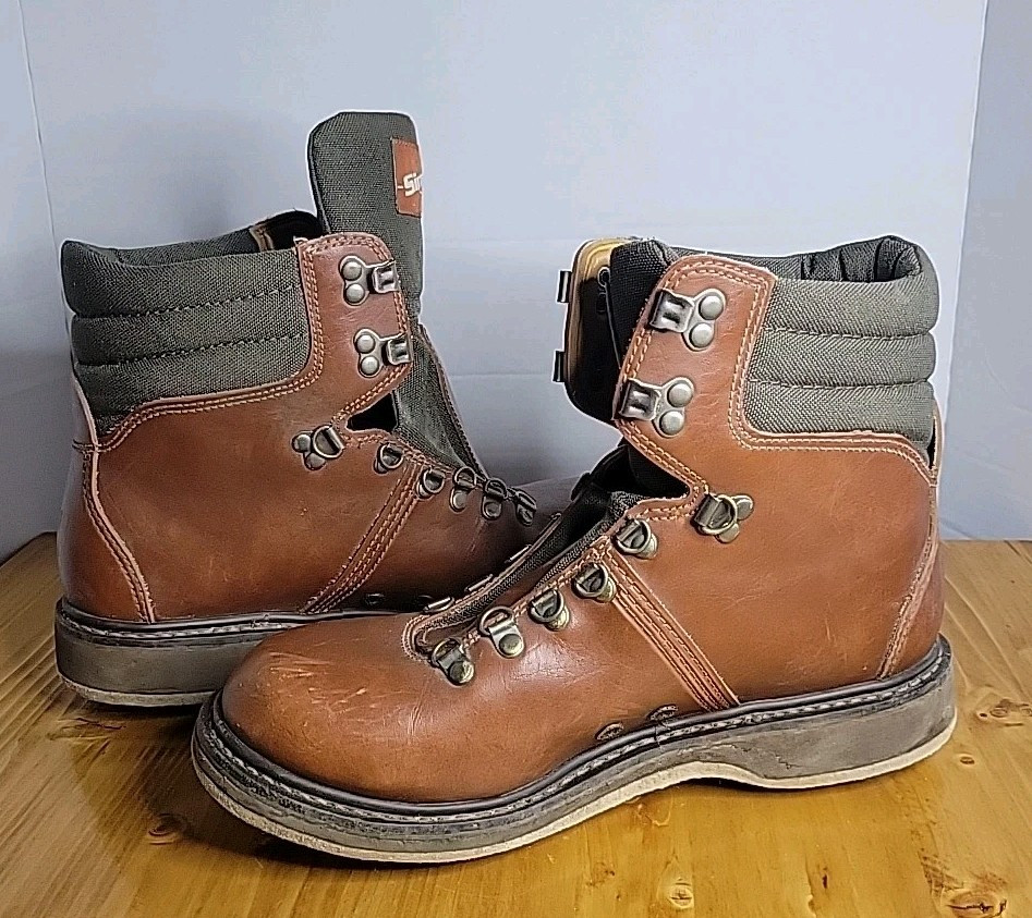 Simms Freestone Wading Fishing Boots Mens Size 9 Leather Felt Bottom NO LACES