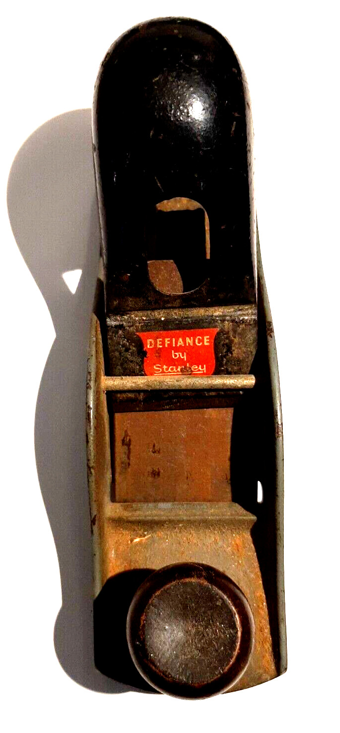 Defiance by Stanley Wood Plane was defiant against rough boards of wood