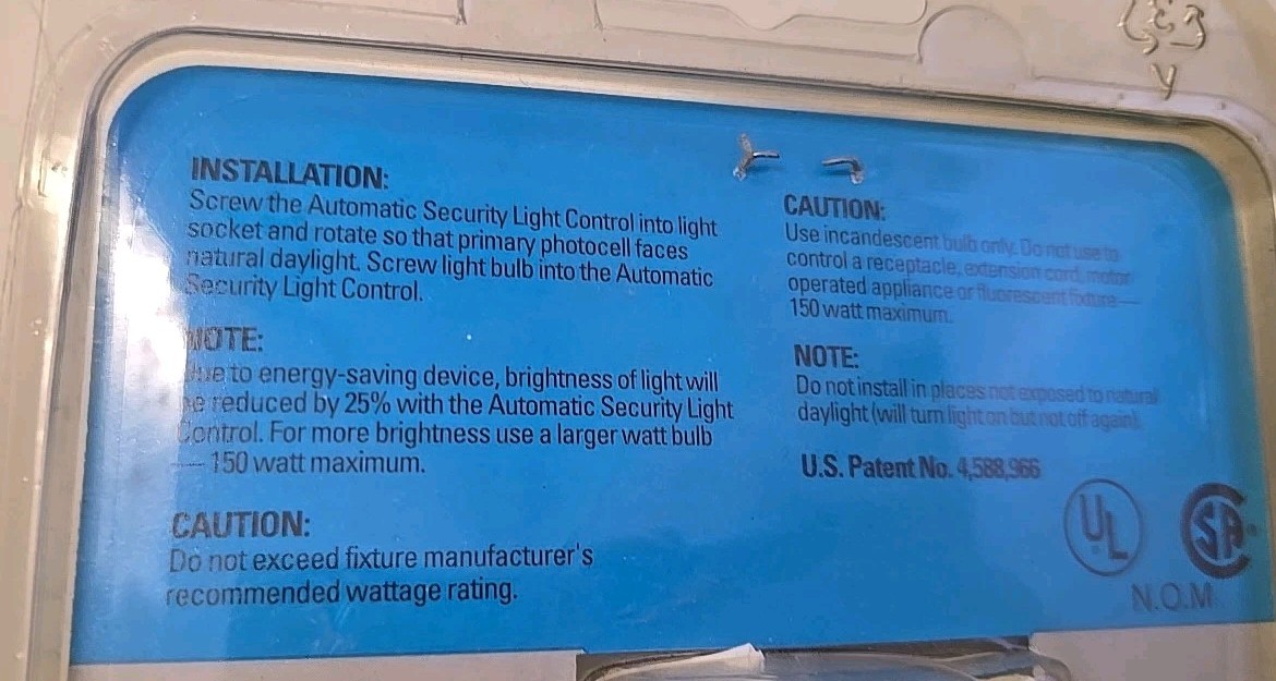 Intermatic Dusk-Dawn Automatic Light Control Sensing Socket Converter #NE2C New!